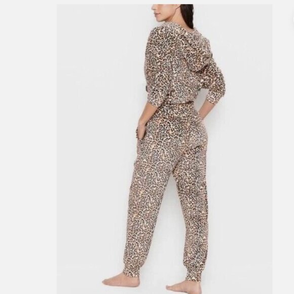 Victoria's Secret Animal Print Hoodie Size Large - Picture 2 of 8